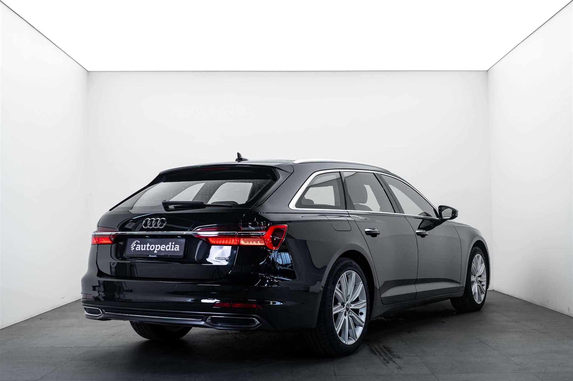 AUDI A6 Avant 45 TFSI S line S-tronic quattro-image-3