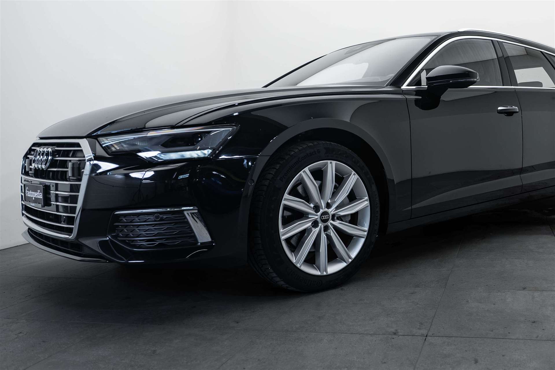 AUDI A6 Avant 45 TFSI S line S-tronic quattro-image-1