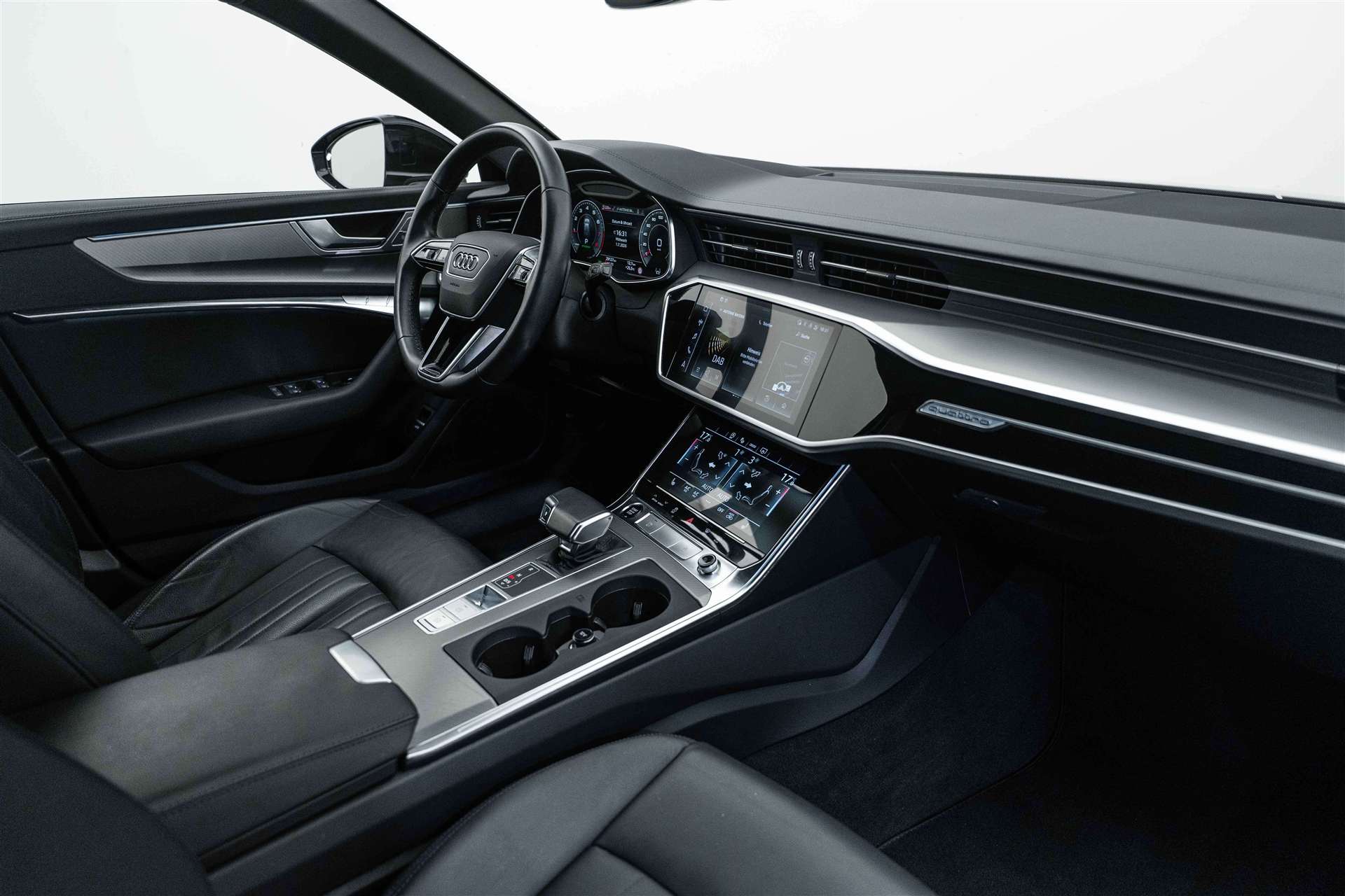 AUDI A6 Avant 45 TFSI S line S-tronic quattro-image-10