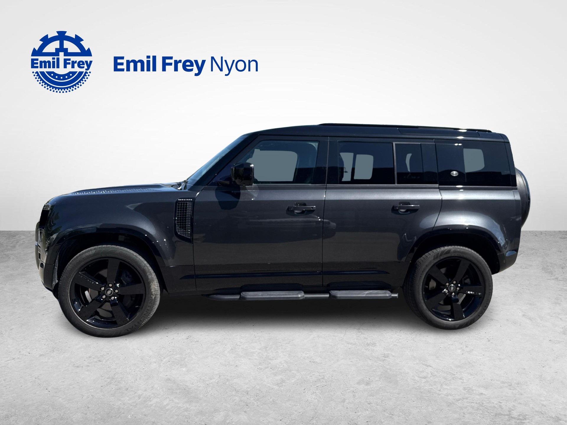 LAND ROVER Defender 110 3.0 D I6 300 X-Dynamic HSE-image-1
