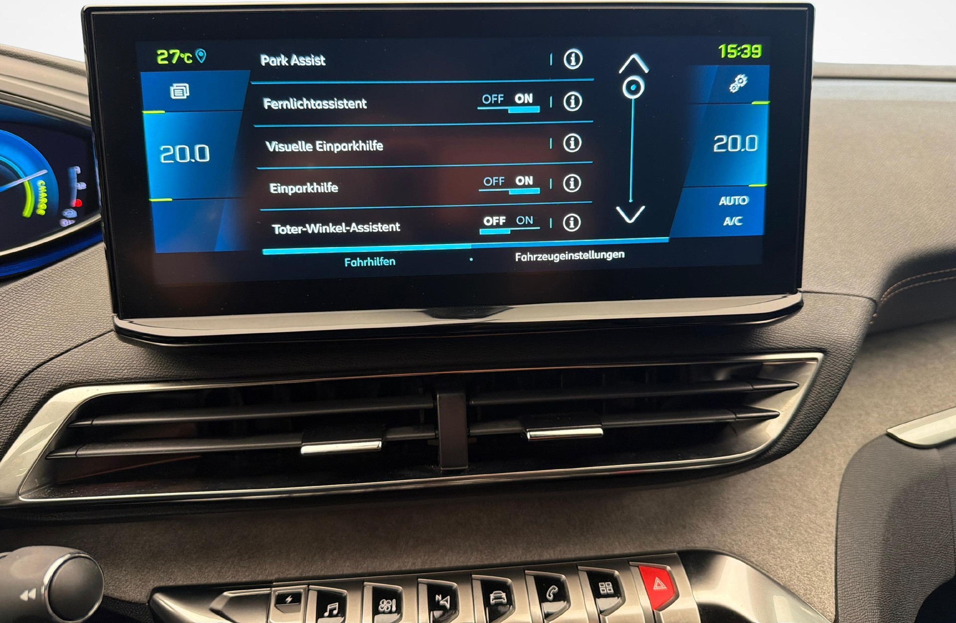 PEUGEOT 3008 1.6 Plug-in Hybrid4 GT-image-17