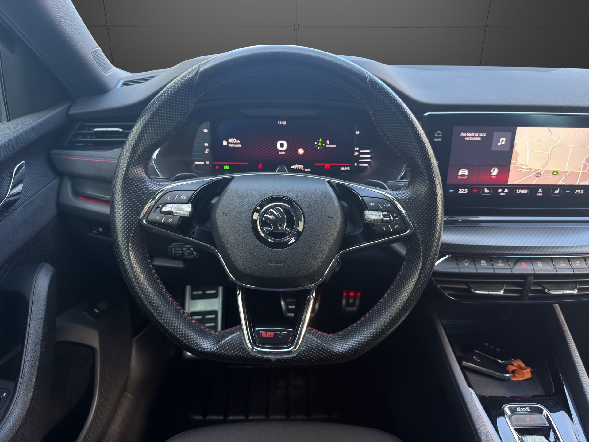 SKODA Octavia Combi 2.0 TDI DSG RS 4x4-image-14