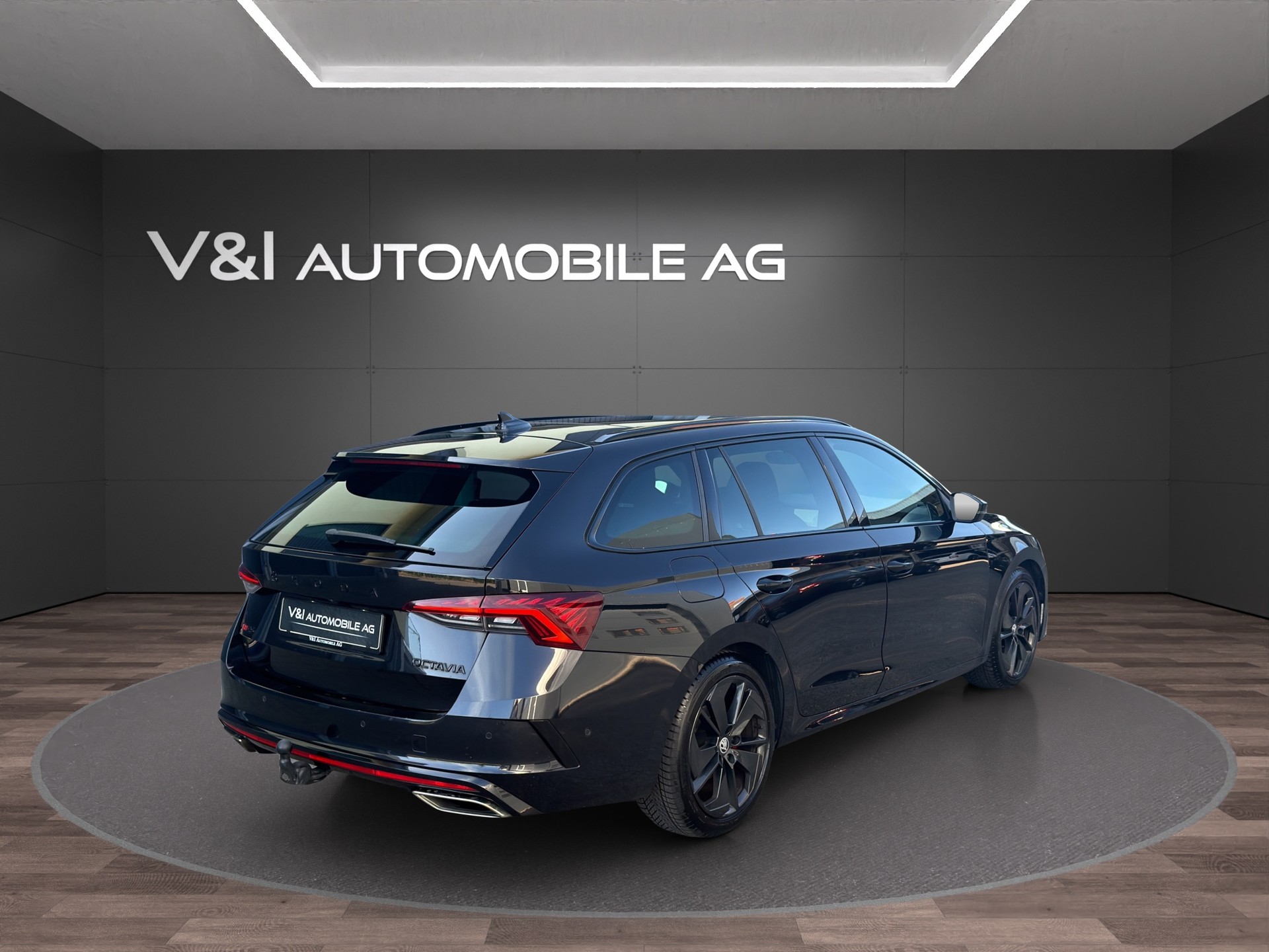 SKODA Octavia Combi 2.0 TDI DSG RS 4x4-image-4