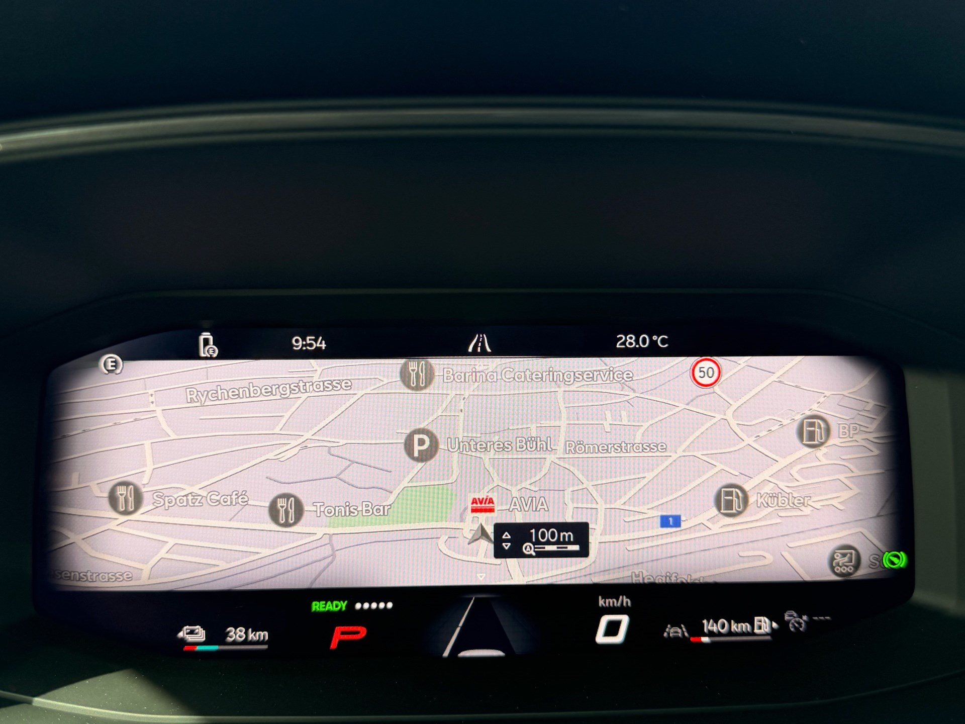 CUPRA Formentor 1.5 TSI e-Hybrid 204 PS *** ANHÄNGERKUPPLUNG ***-image-10