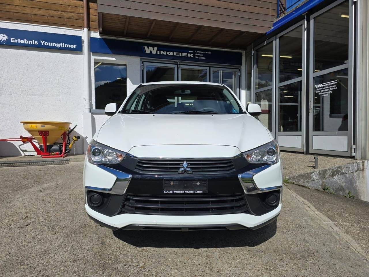 MITSUBISHI 1.6 DID Pure 4x4-image-2
