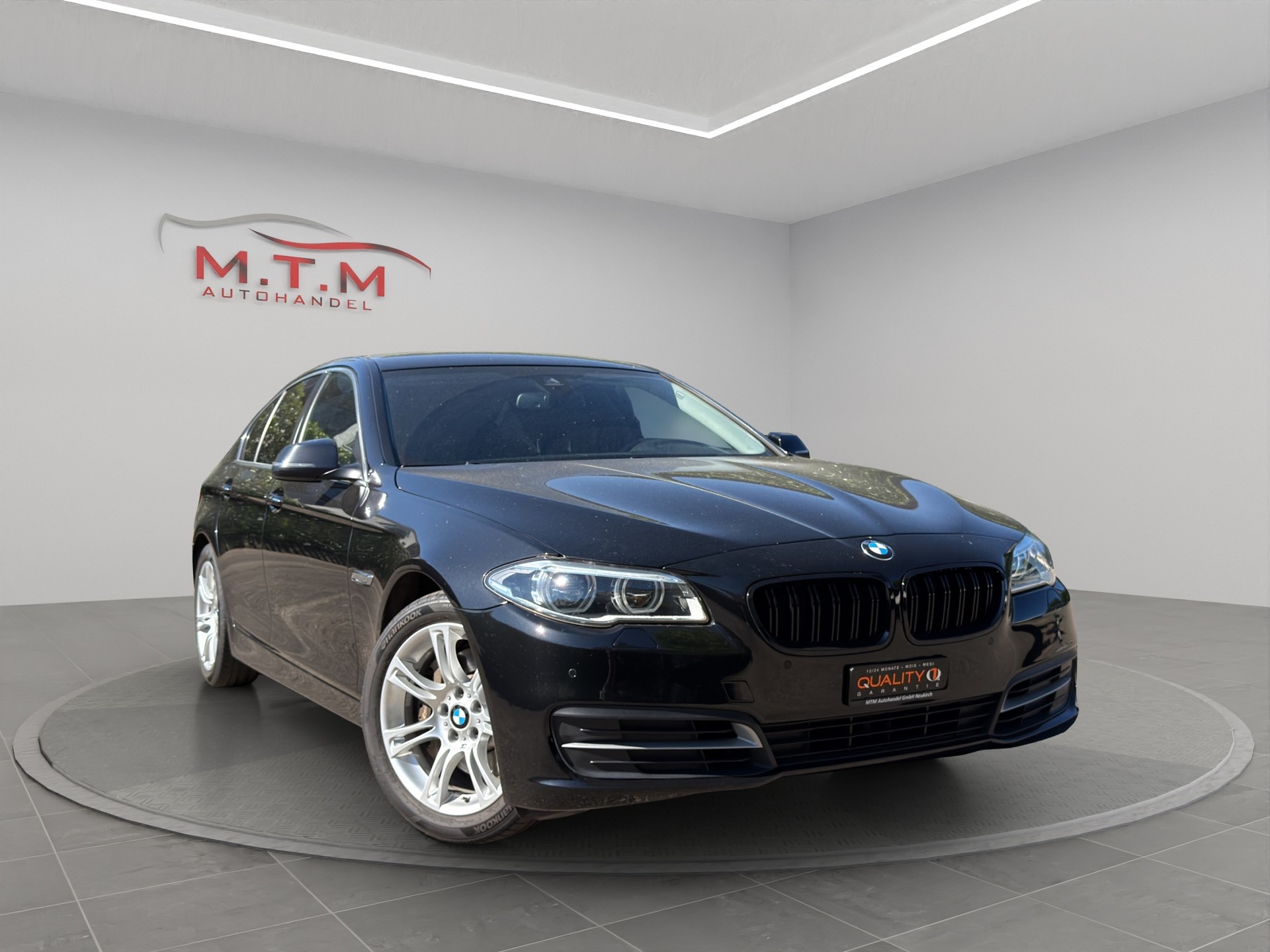BMW 528i xDrive Steptronic-image-0