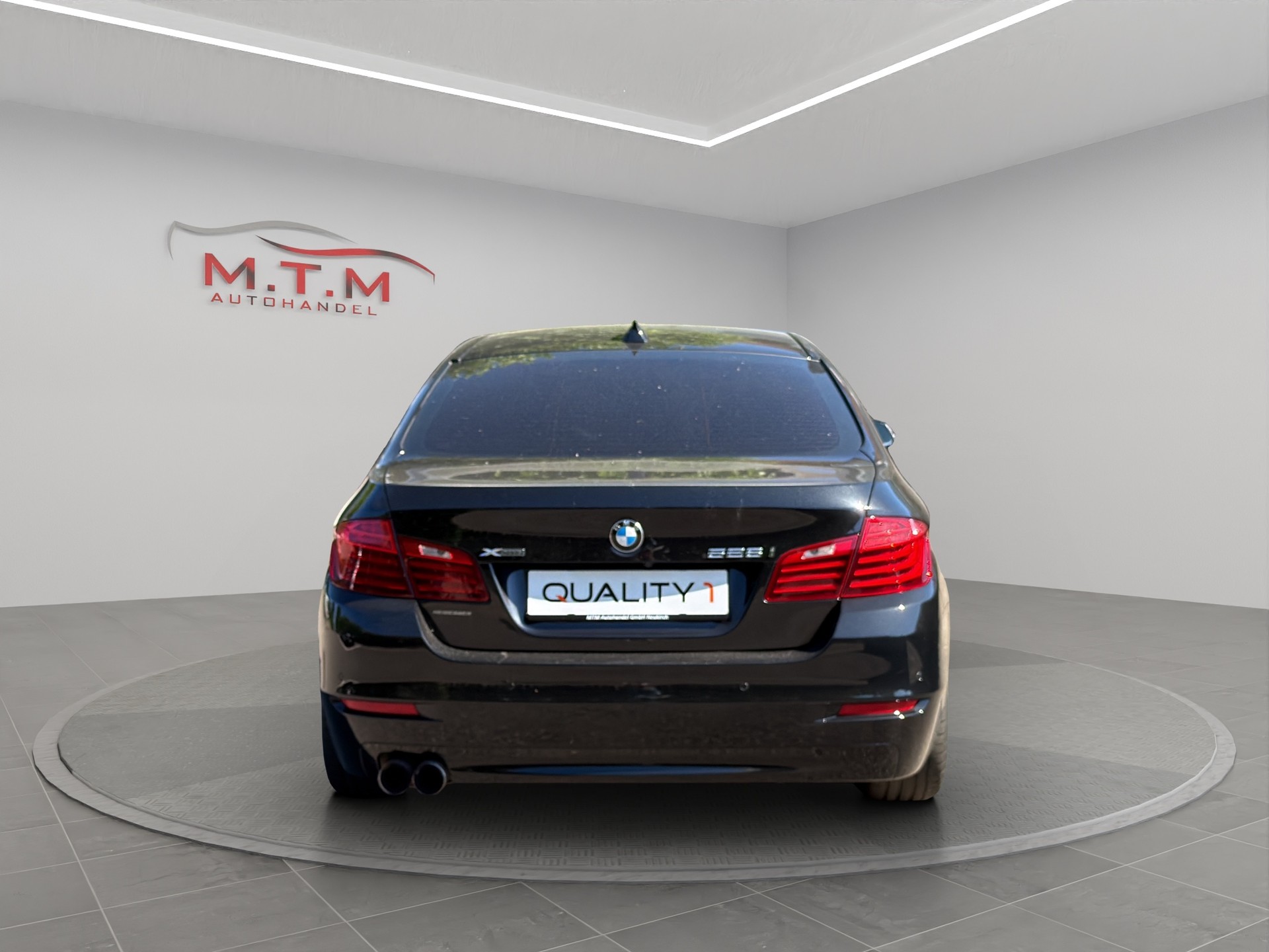 BMW 528i xDrive Steptronic-image-9