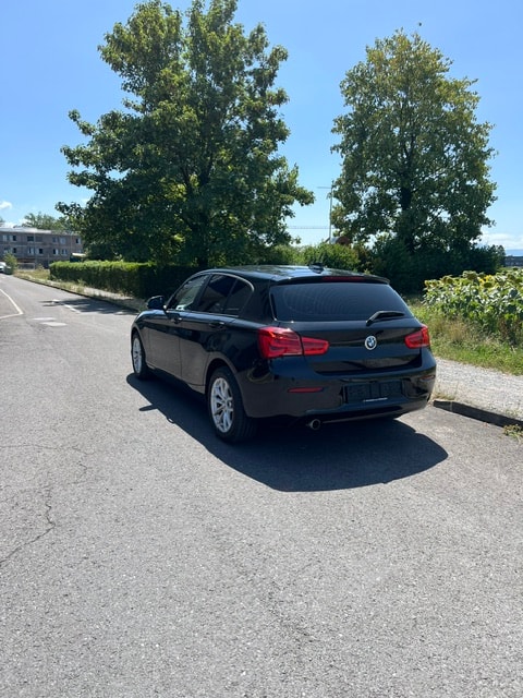 BMW 118i Steptronic-image-3
