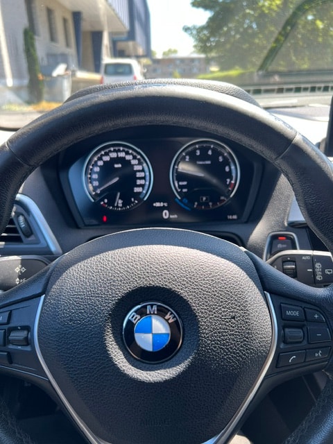 BMW 118i Steptronic-image-4