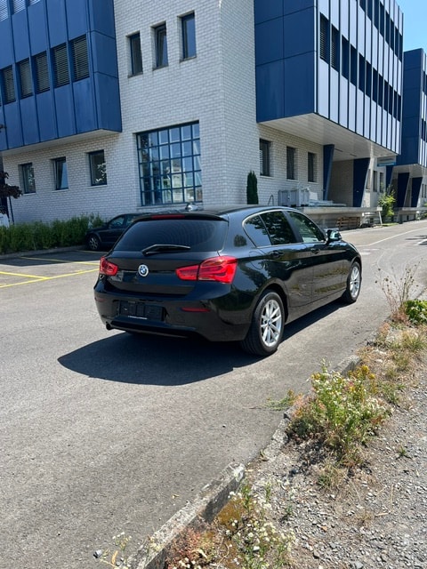 BMW 118i Steptronic-image-2