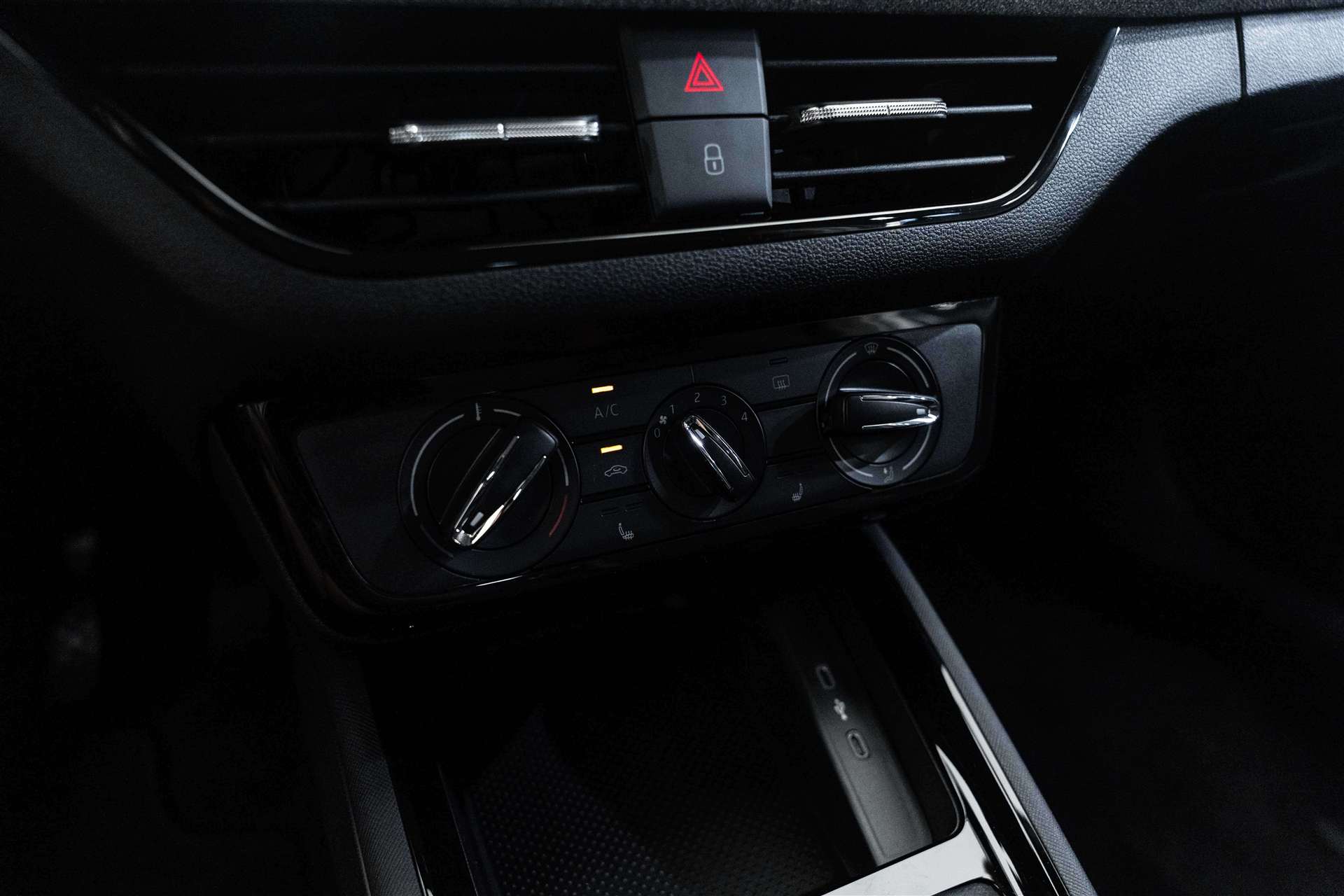 SKODA Kamiq 1.0 TSi Selection Black DSG-Automat-image-20