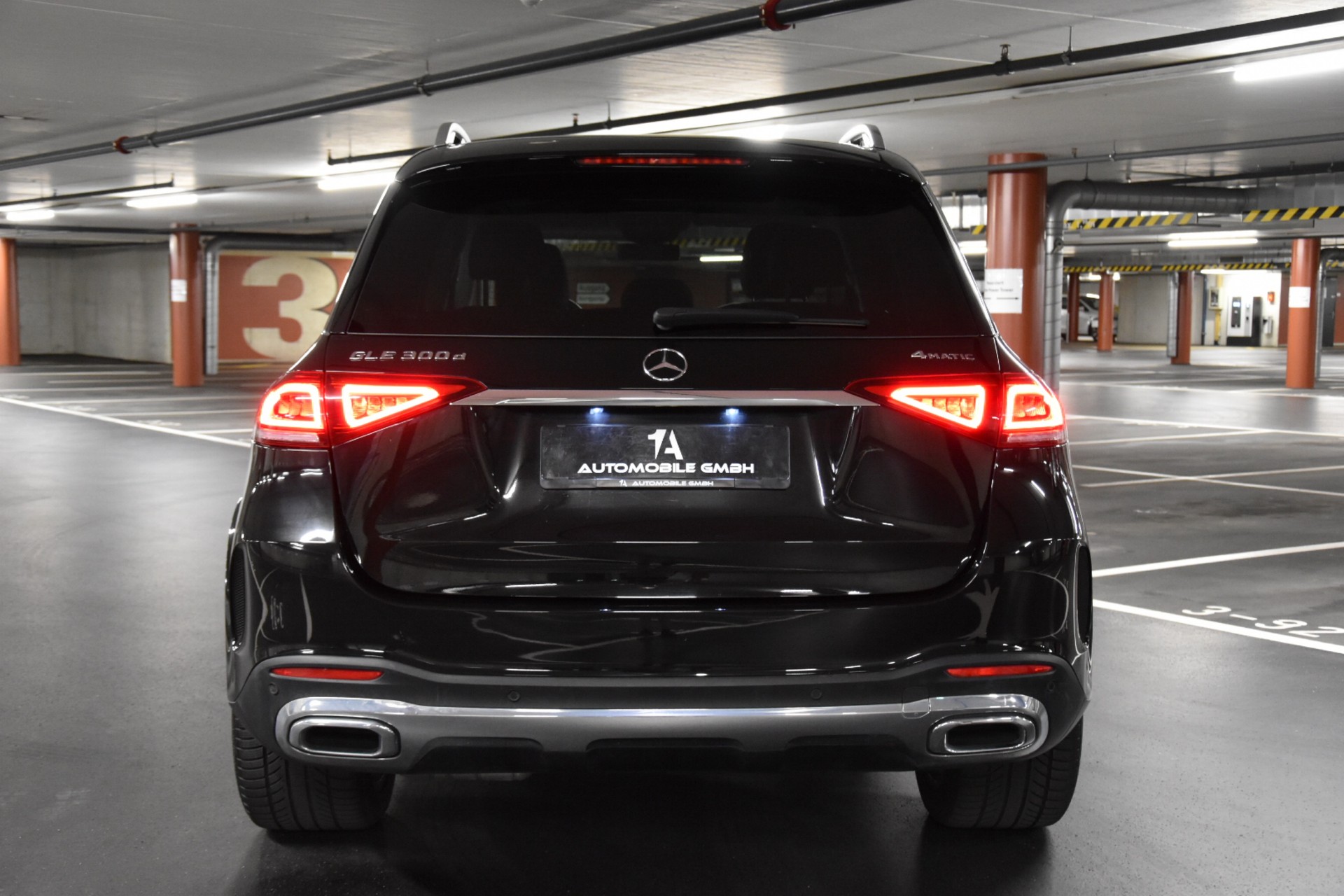 MERCEDES-BENZ GLE 300 d 4Matic AMG Line 9G-Tronic-image-7