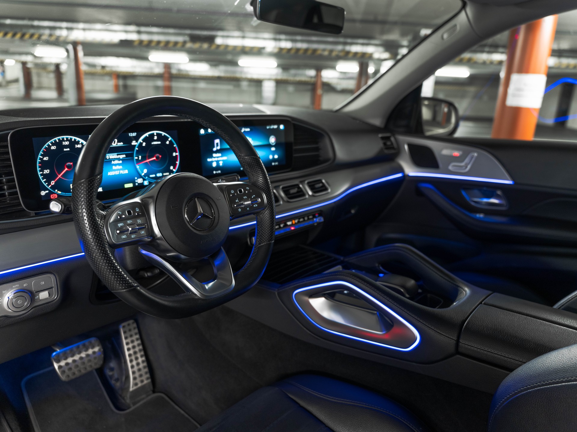 MERCEDES-BENZ GLE 300 d 4Matic AMG Line 9G-Tronic-image-25