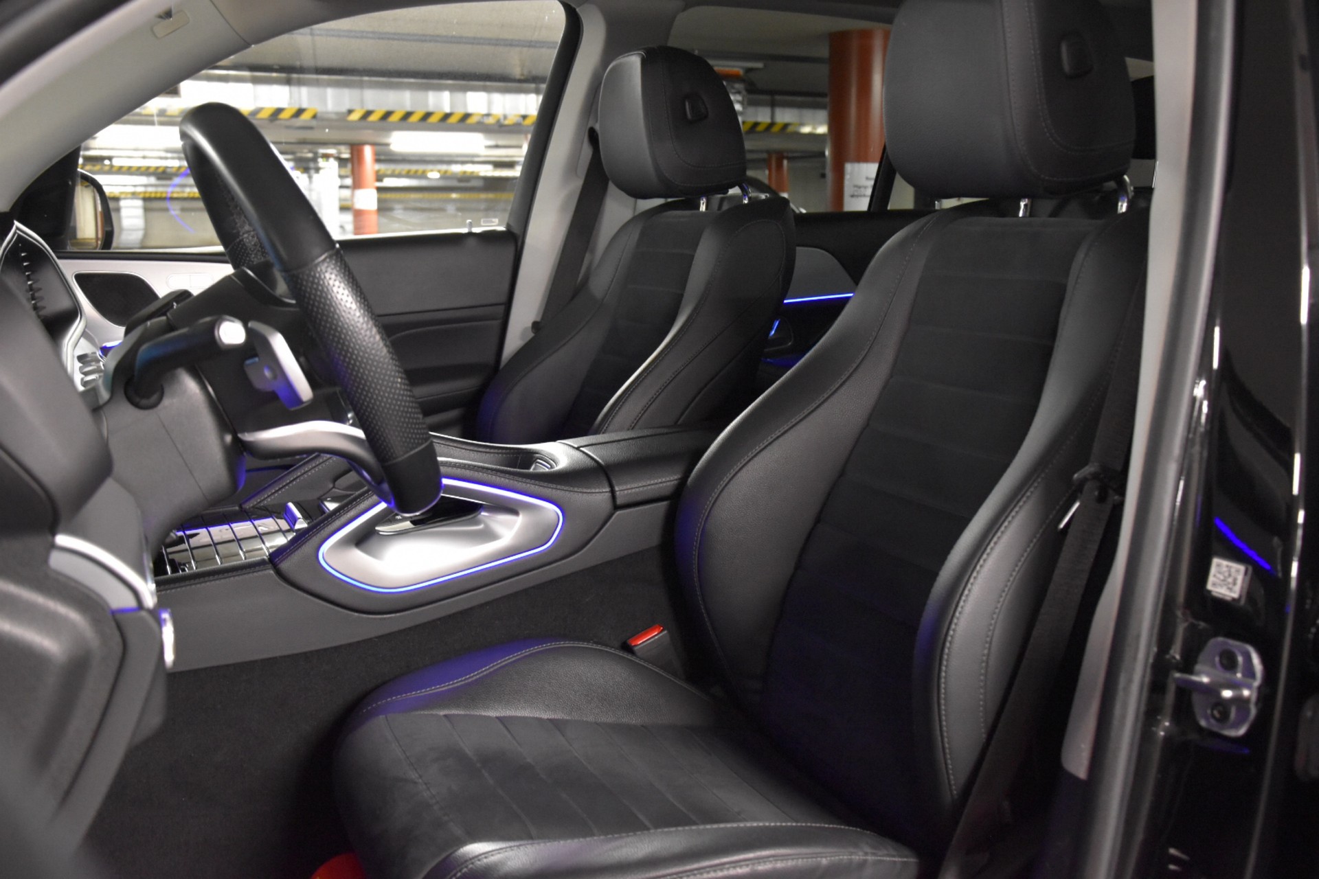 MERCEDES-BENZ GLE 300 d 4Matic AMG Line 9G-Tronic-image-27