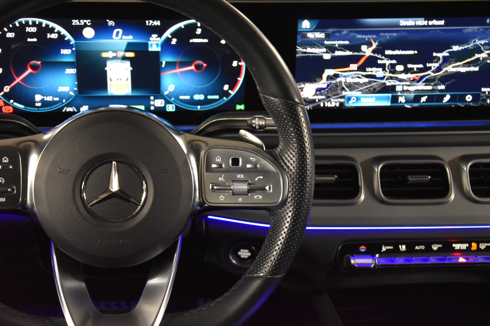 MERCEDES-BENZ GLE 300 d 4Matic AMG Line 9G-Tronic-image-14