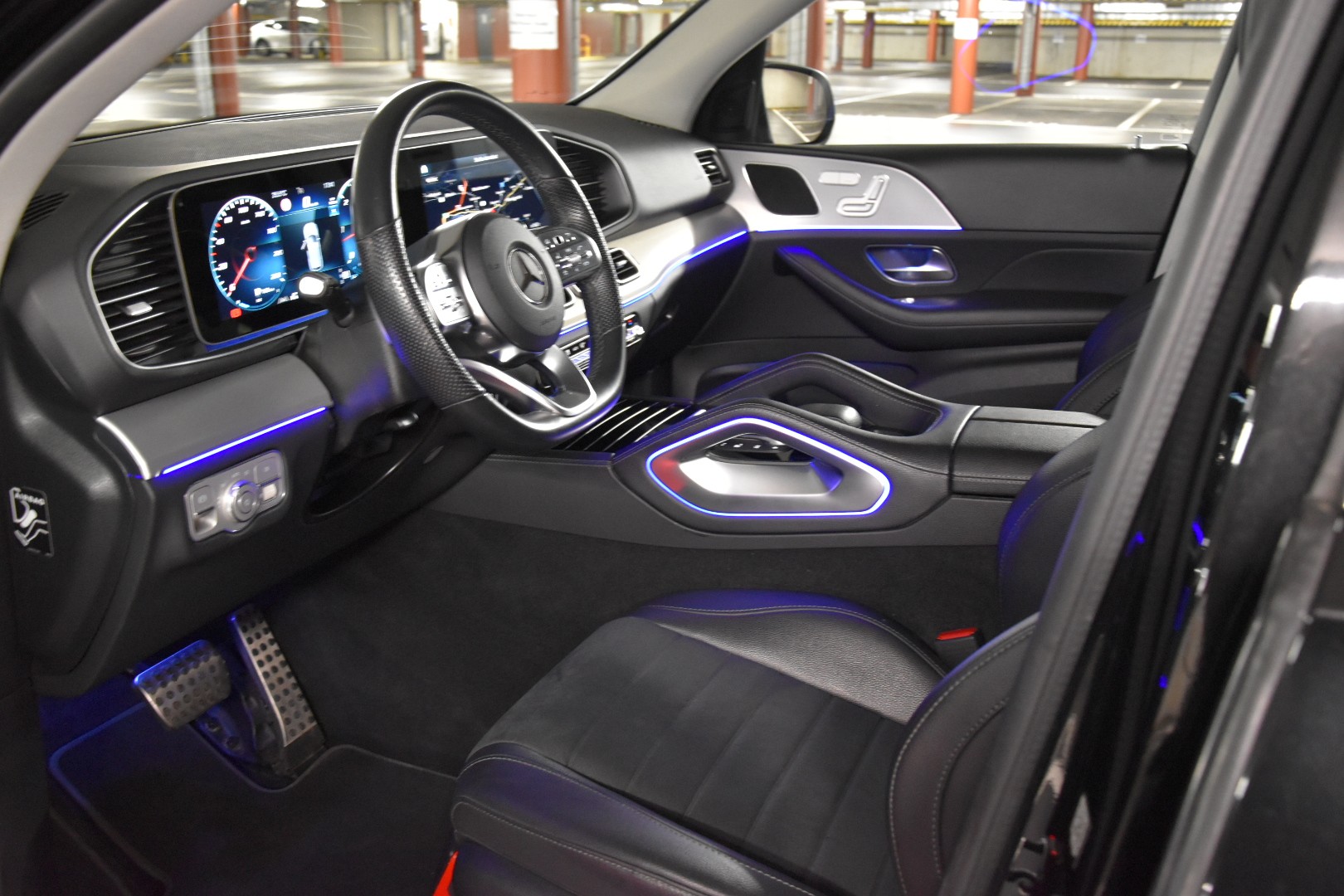 MERCEDES-BENZ GLE 300 d 4Matic AMG Line 9G-Tronic-image-26
