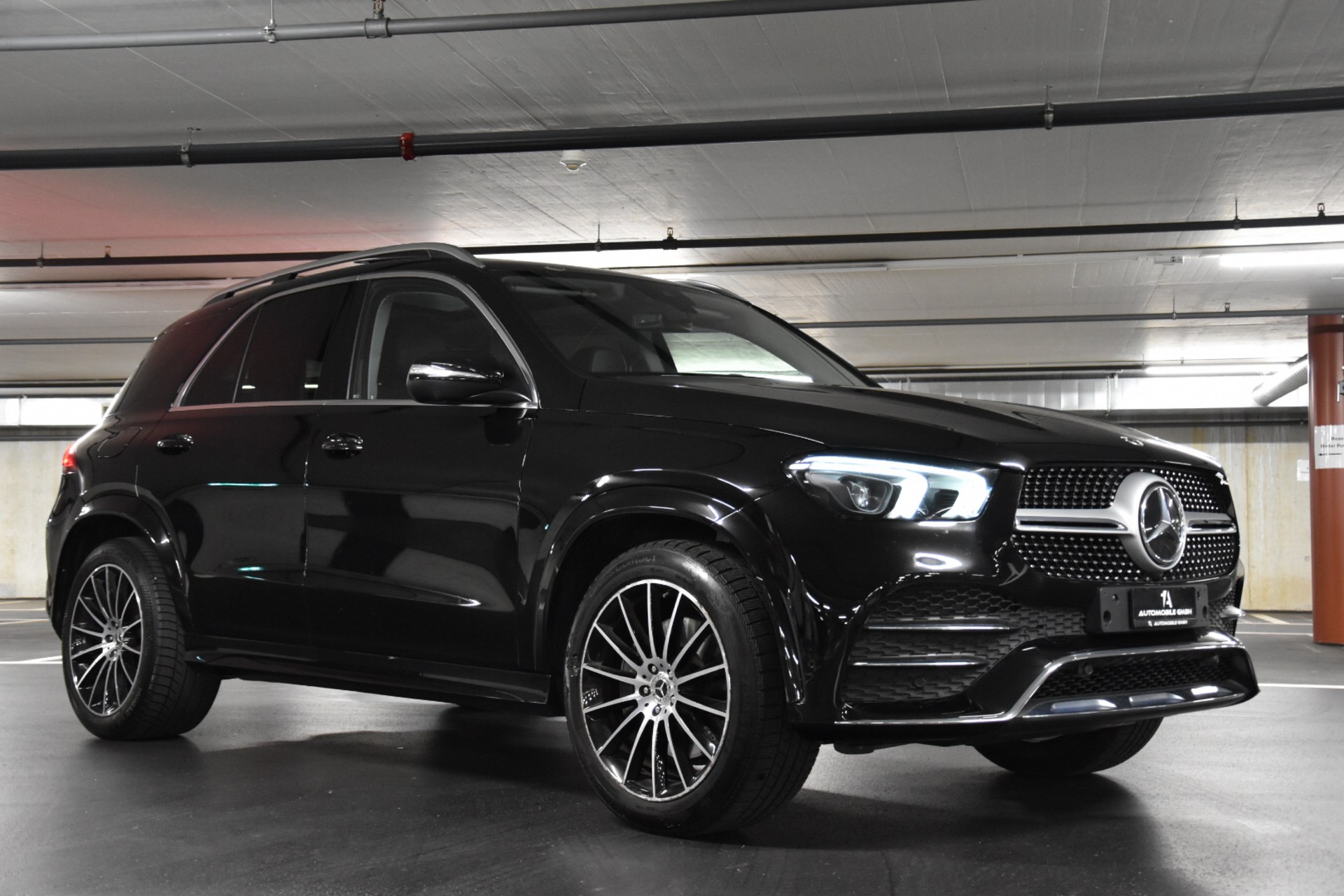 MERCEDES-BENZ GLE 300 d 4Matic AMG Line 9G-Tronic-image-10