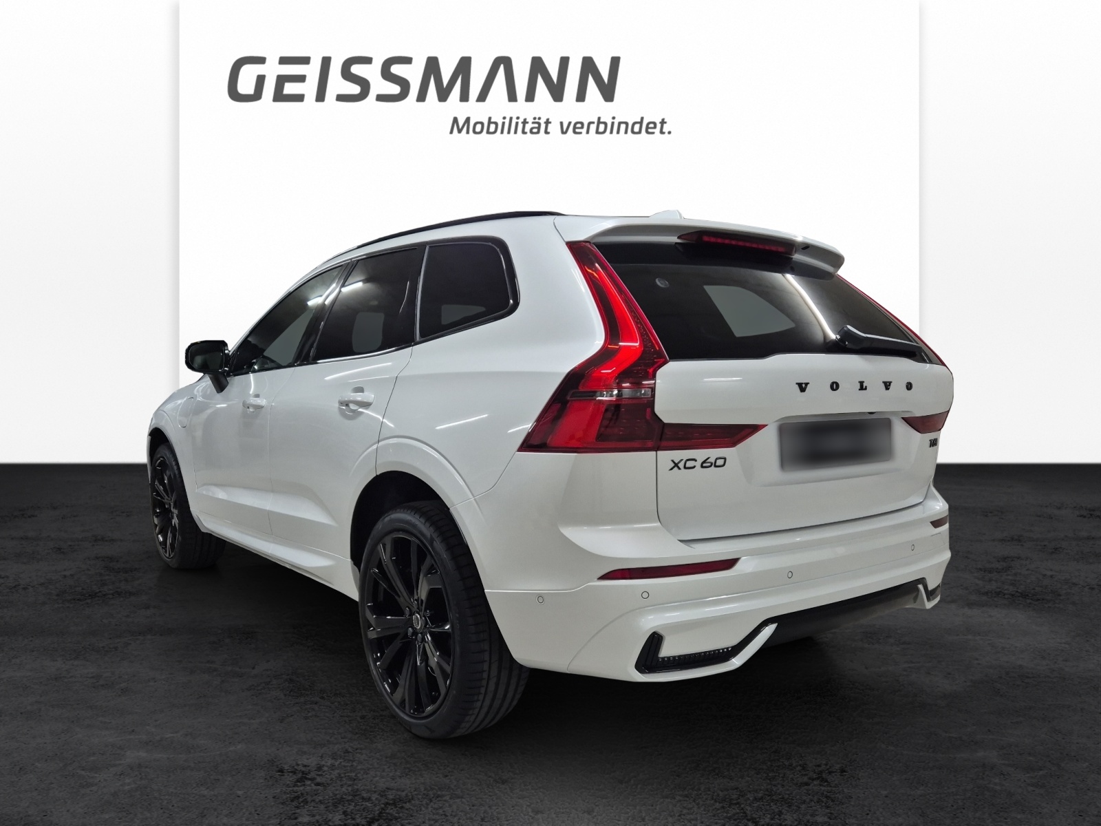 VOLVO XC60 2.0 T6 TE Black Edition eAWD-image-5