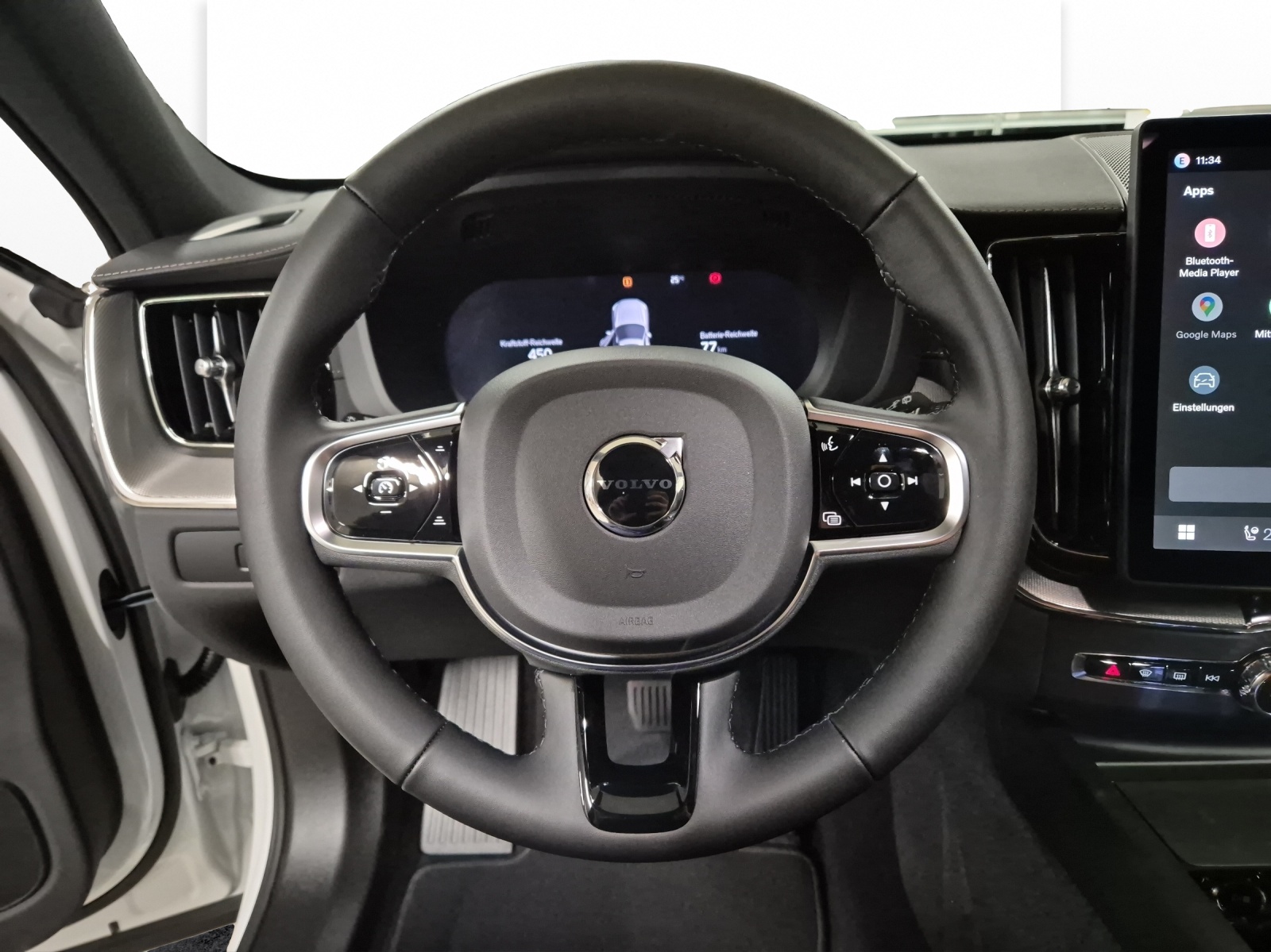 VOLVO XC60 2.0 T6 TE Black Edition eAWD-image-9