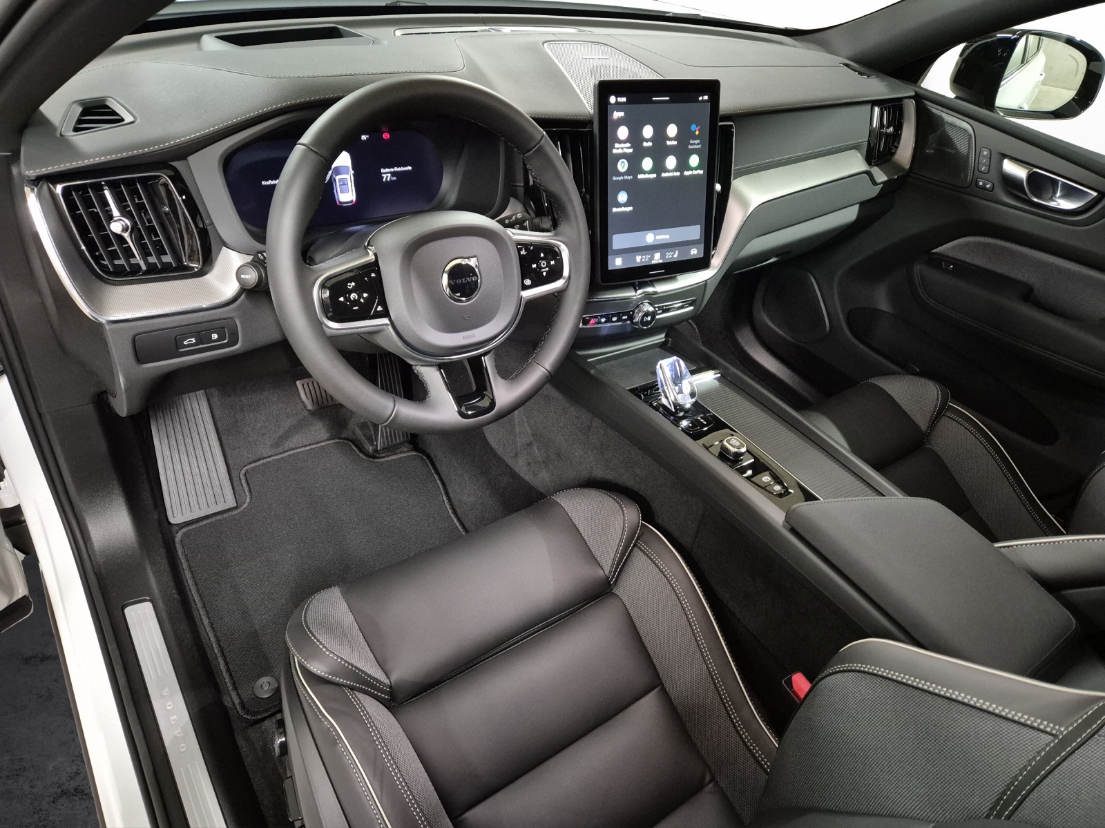 VOLVO XC60 2.0 T6 TE Black Edition eAWD-image-10