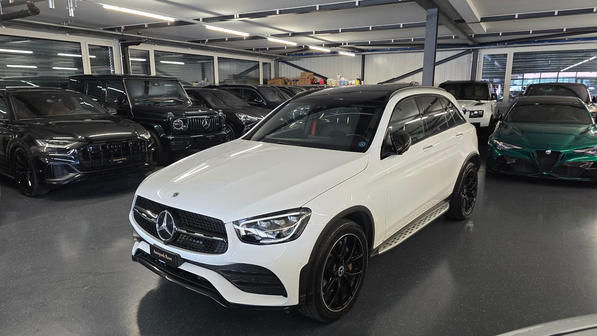 MERCEDES-BENZ GLC 220 d AMG Line Plus 4Matic 9G-Tronic-image-11