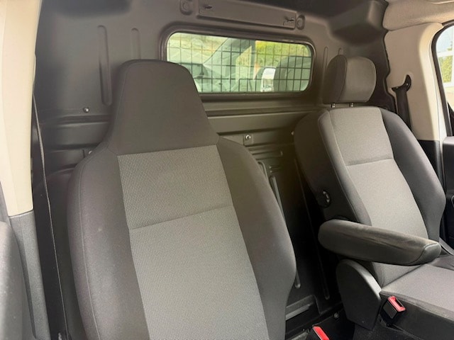 PEUGEOT Partner 1.2 Pure Tech s/s Pro 650kg-image-13