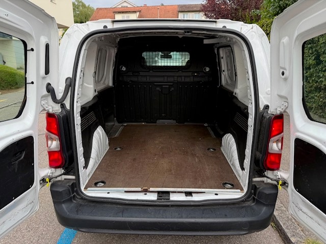 PEUGEOT Partner 1.2 Pure Tech s/s Pro 650kg-image-14