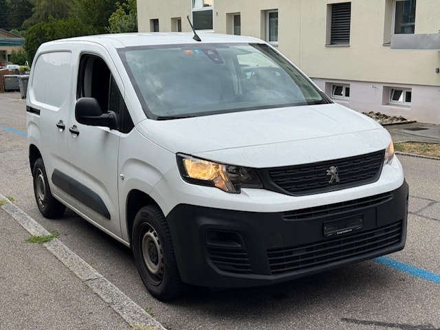 PEUGEOT Partner 1.2 Pure Tech s/s Pro 650kg-image-1
