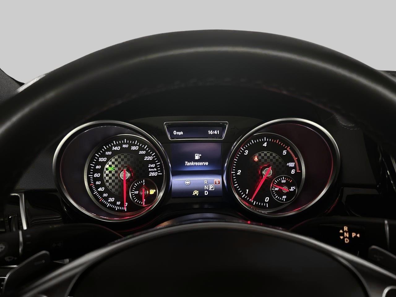 MERCEDES-BENZ GLE 350 d Coupé AMG Line-image-22