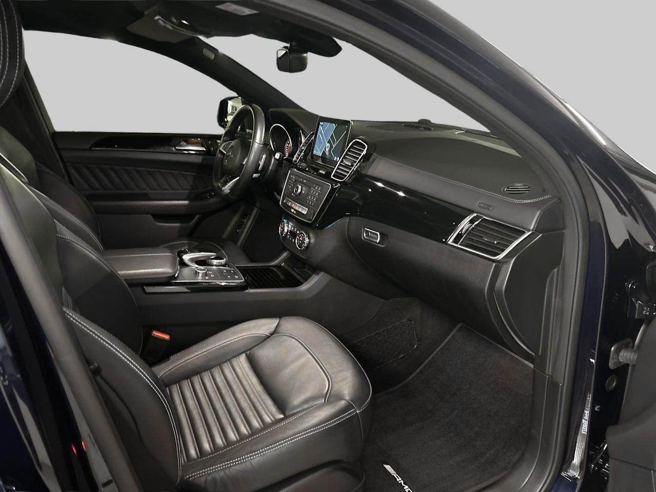 MERCEDES-BENZ GLE 350 d Coupé AMG Line-image-13