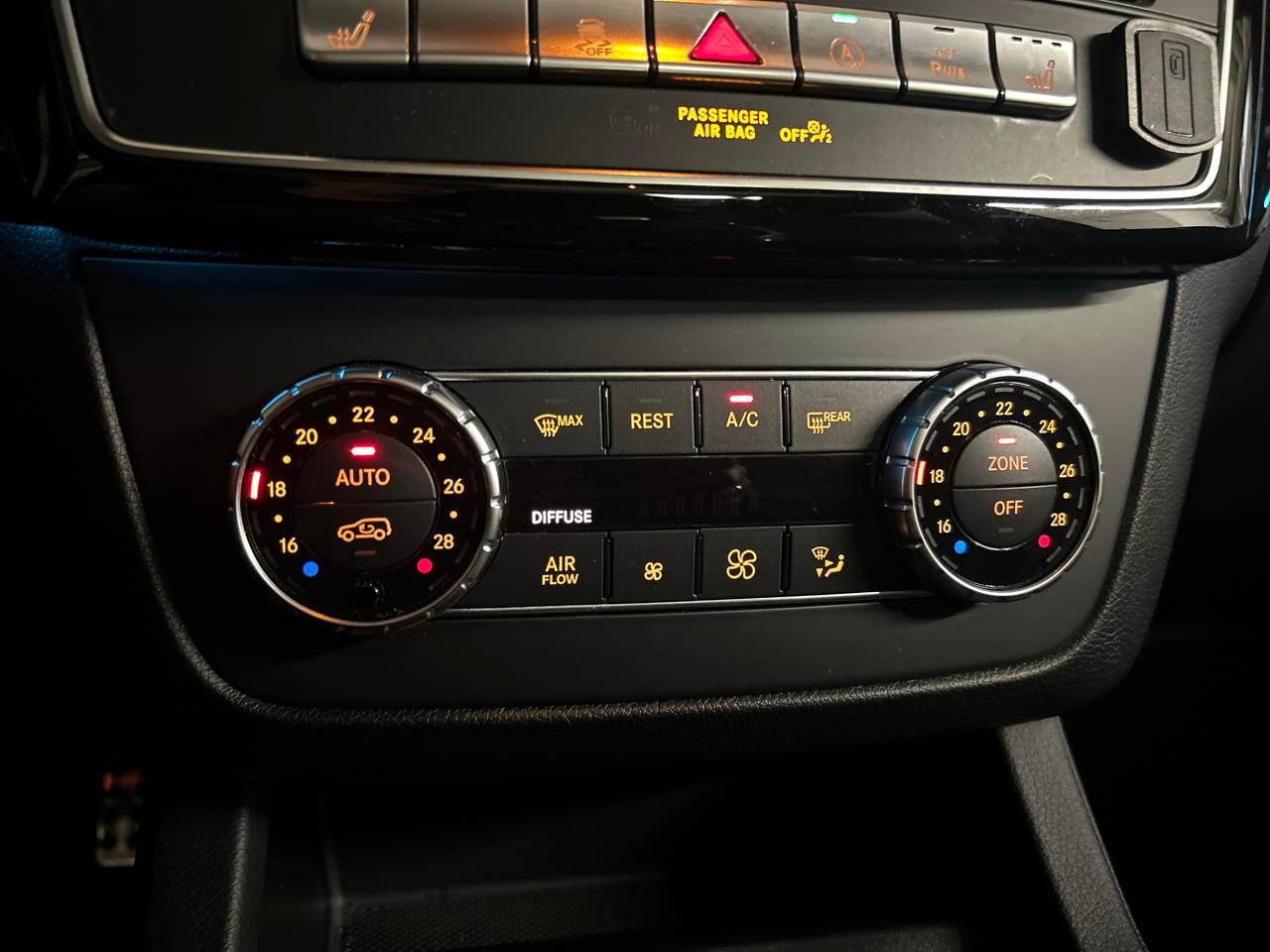 MERCEDES-BENZ GLE 350 d Coupé AMG Line-image-23