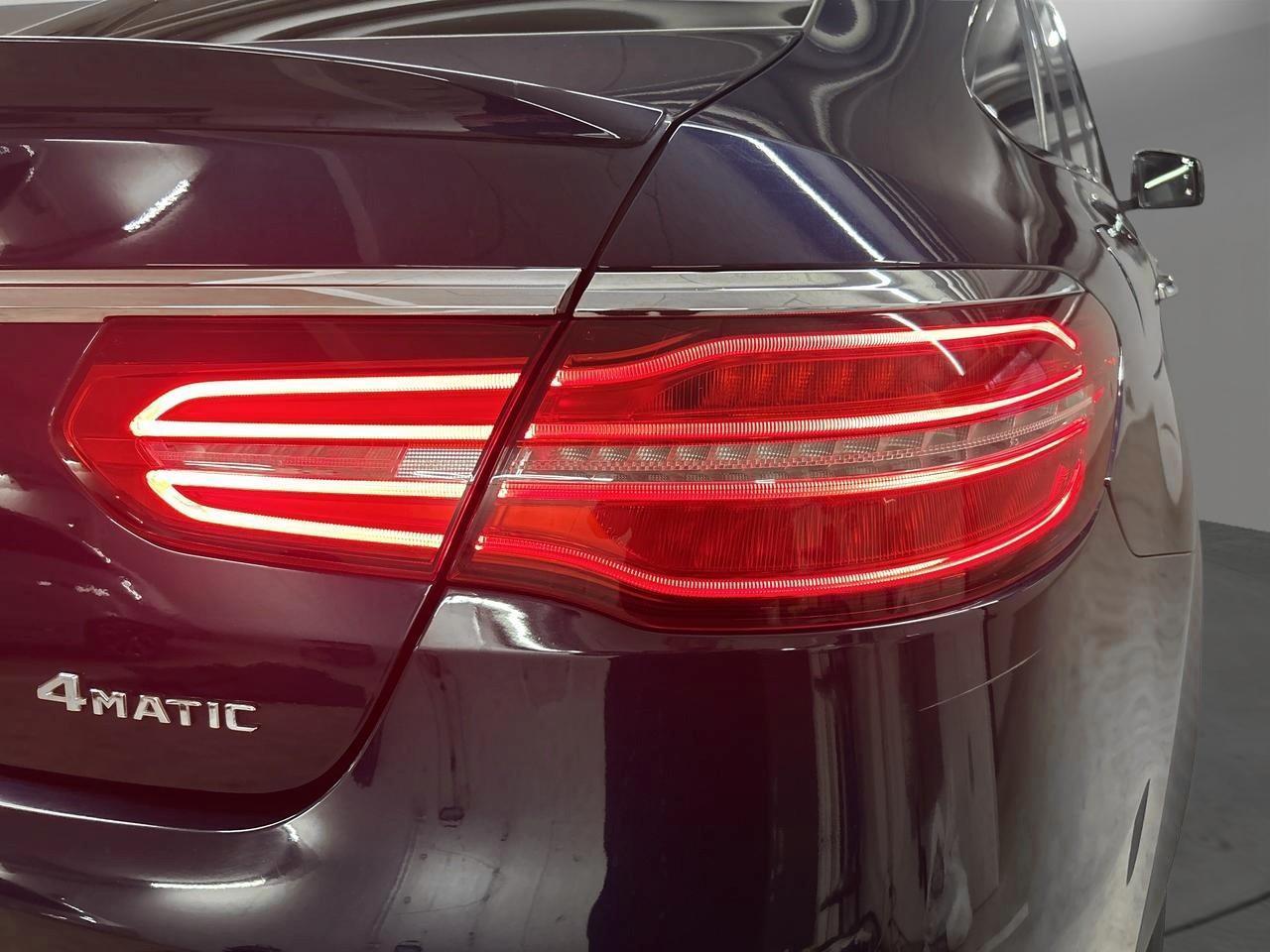 MERCEDES-BENZ GLE 350 d Coupé AMG Line-image-9