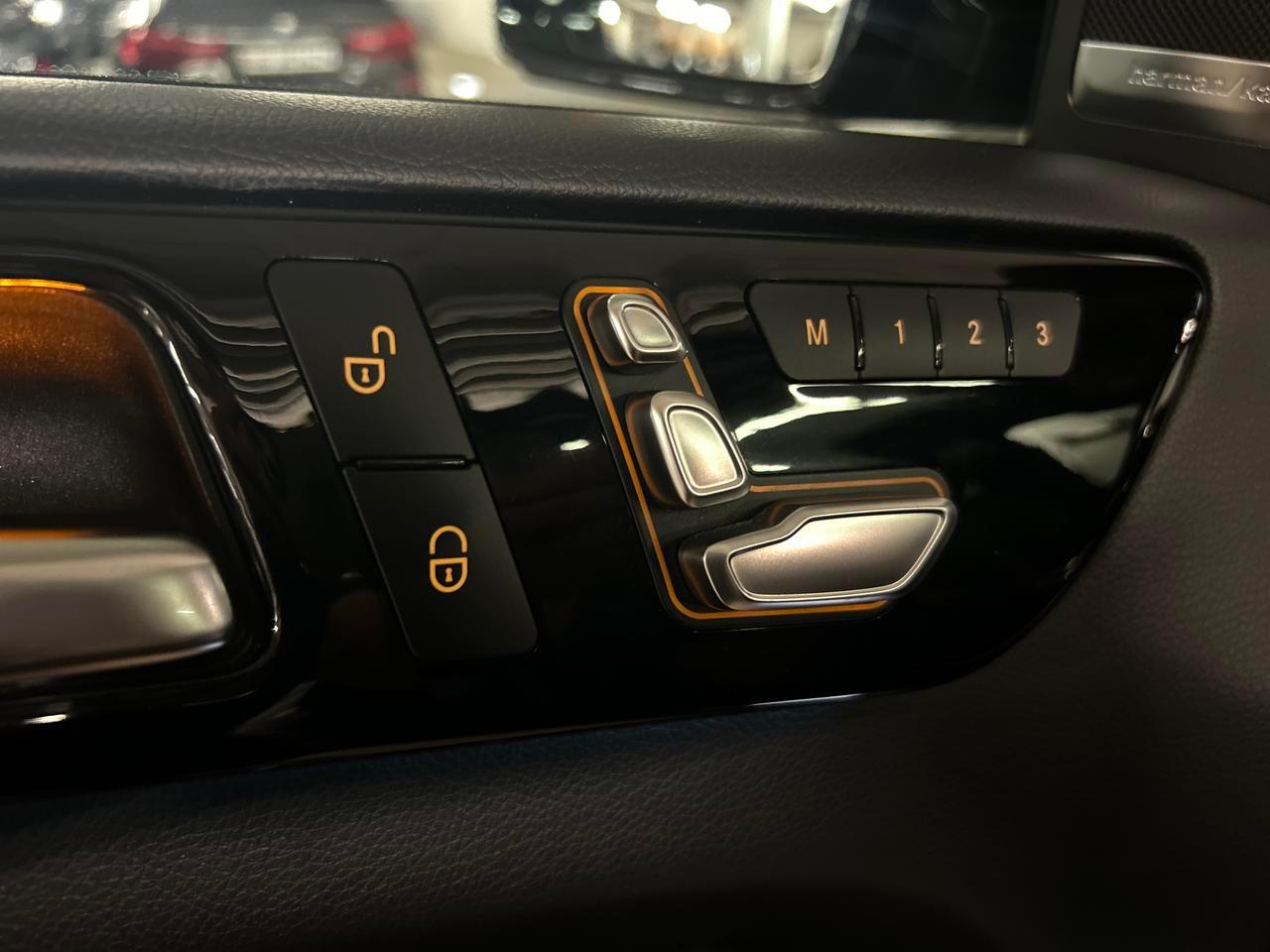 MERCEDES-BENZ GLE 350 d Coupé AMG Line-image-17