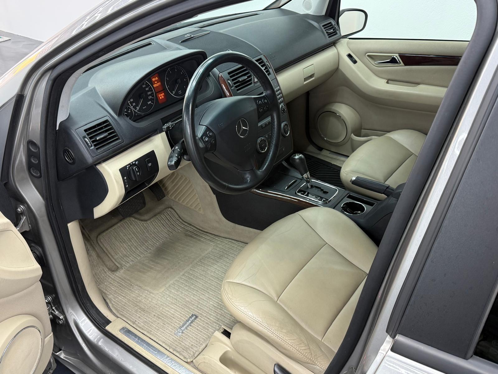 MERCEDES-BENZ A 200 Avantgarde-image-7