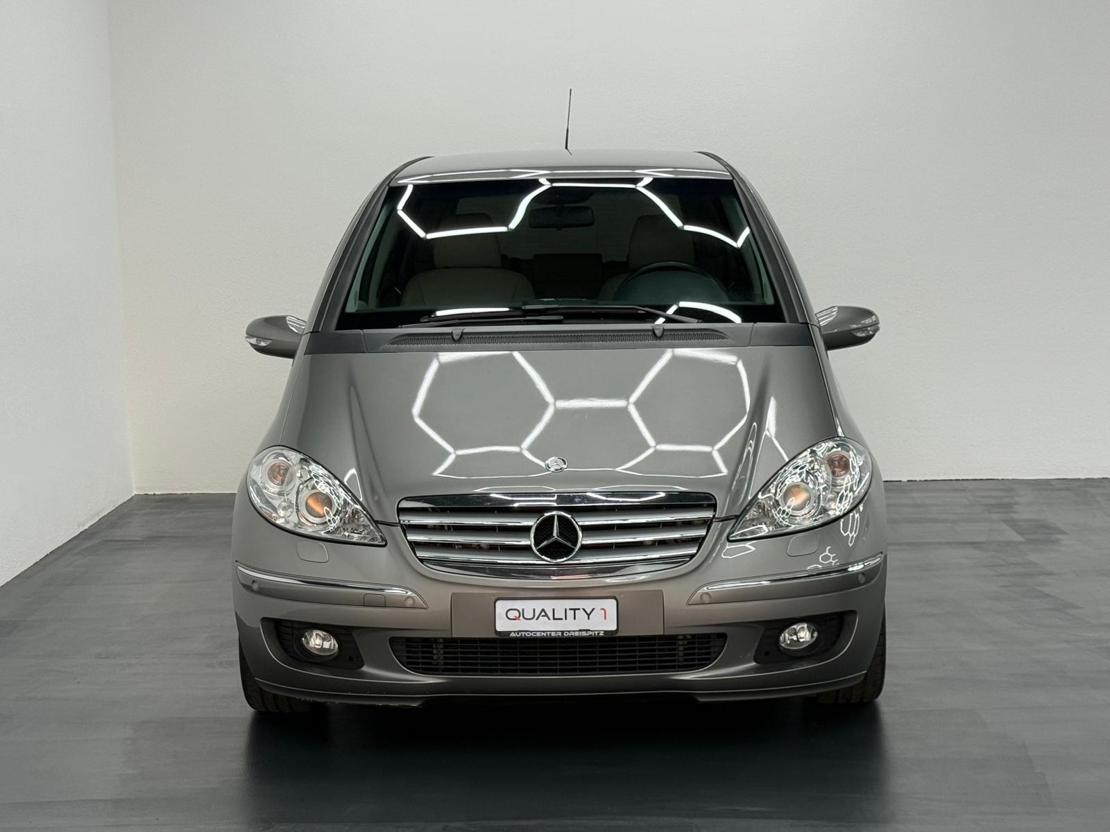 MERCEDES-BENZ A 200 Avantgarde-image-1