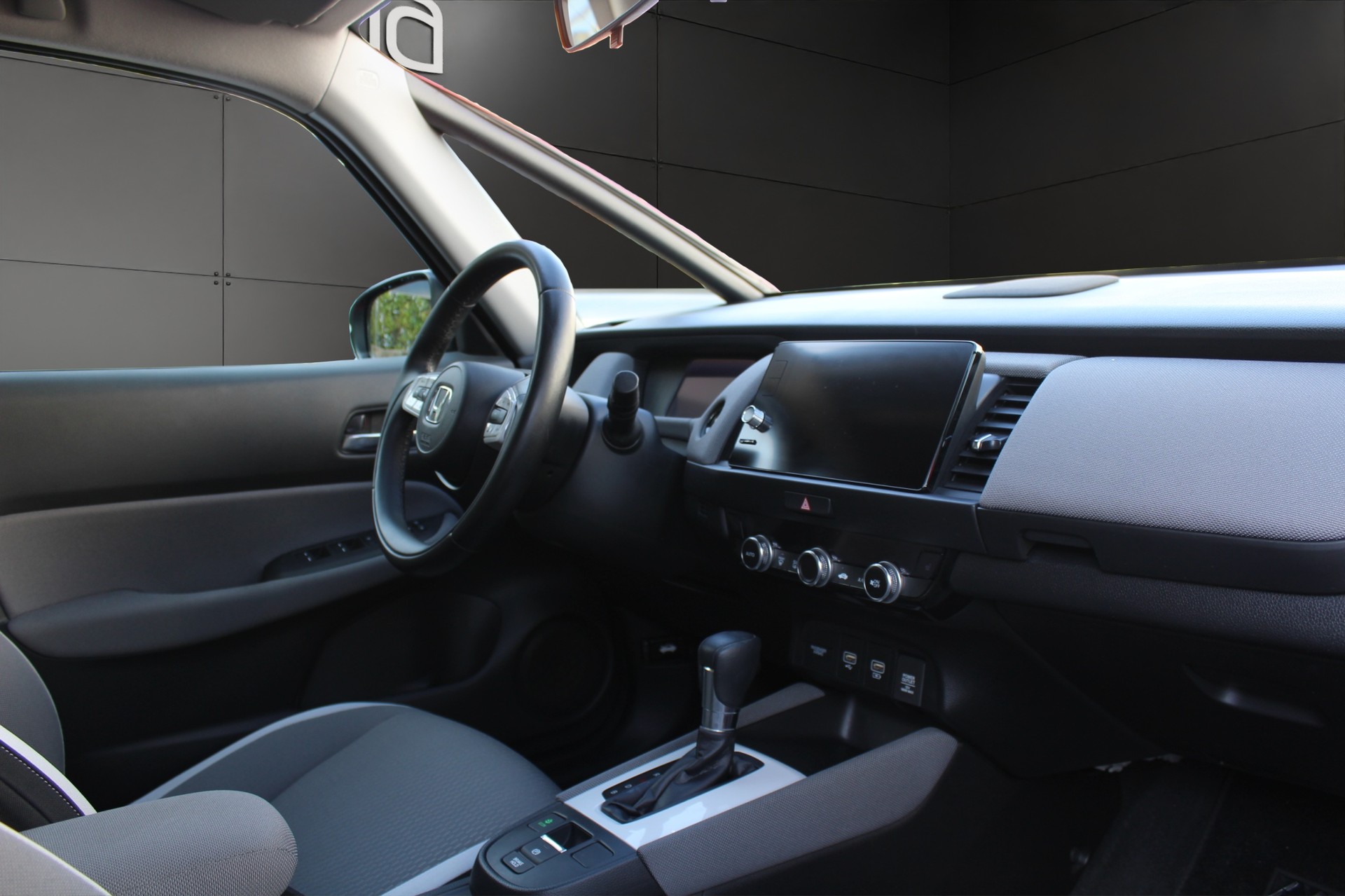 HONDA Jazz 1.5 i-MMD Crosstar Executive-image-8