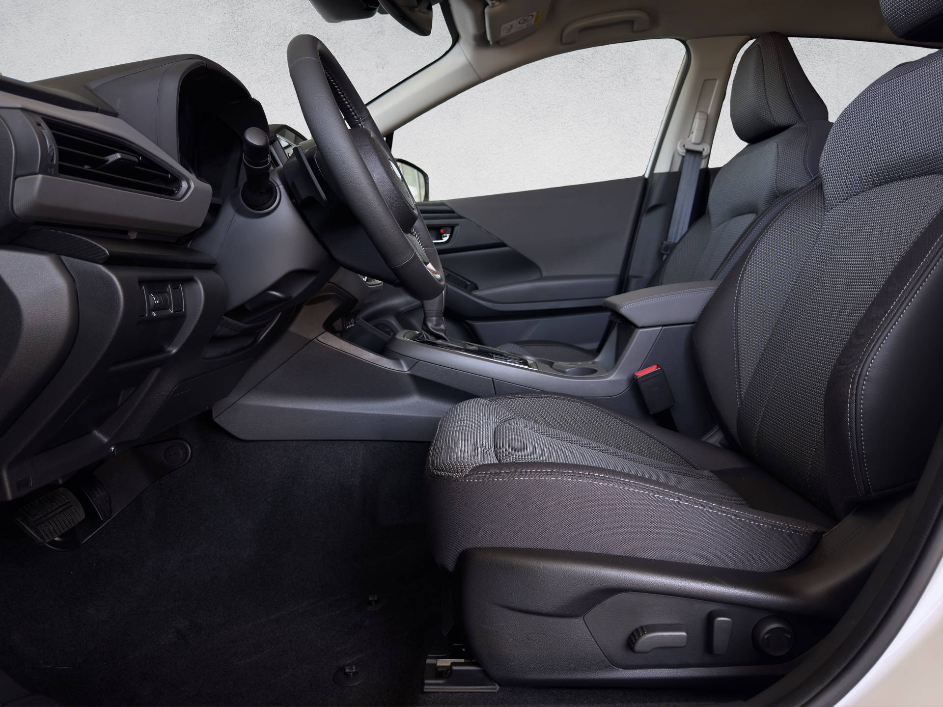 SUBARU Crosstrek 2.0i e-Boxer Swiss Plus-image-9