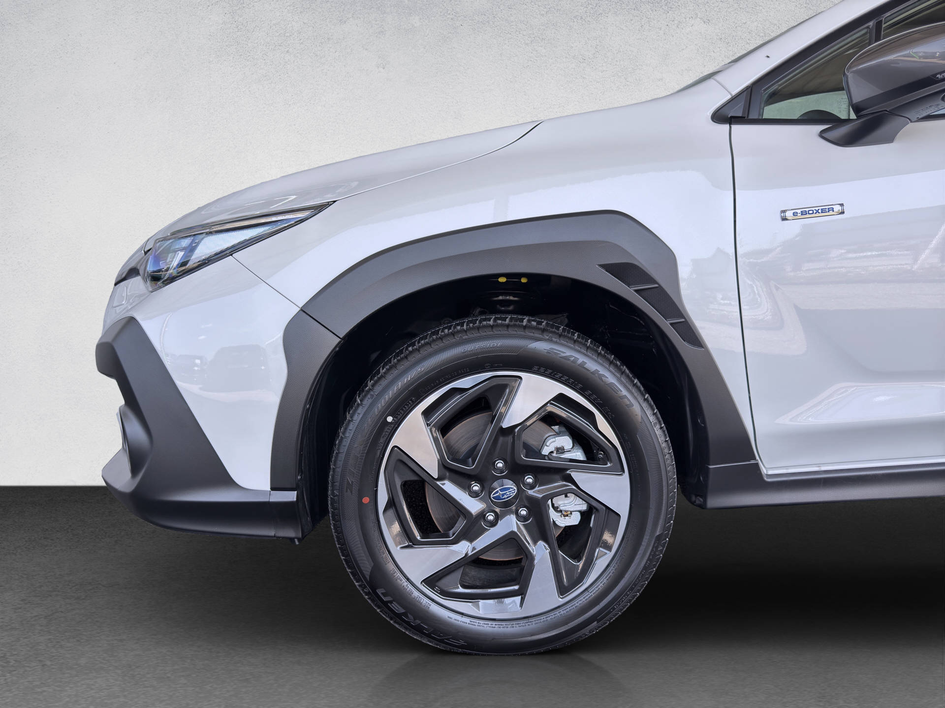 SUBARU Crosstrek 2.0i e-Boxer Swiss Plus-image-3
