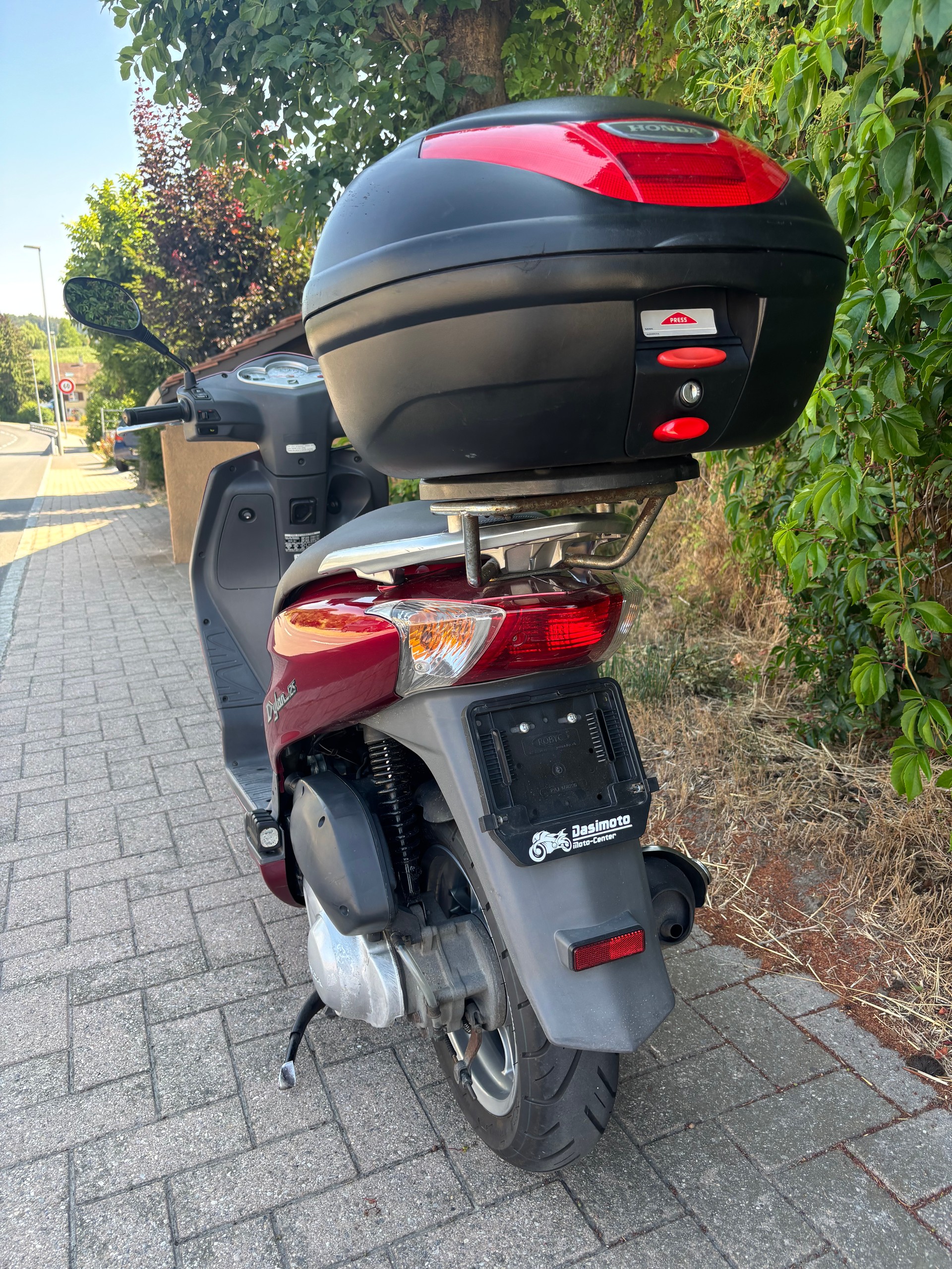 HONDA SES 125 Dylan-image-7
