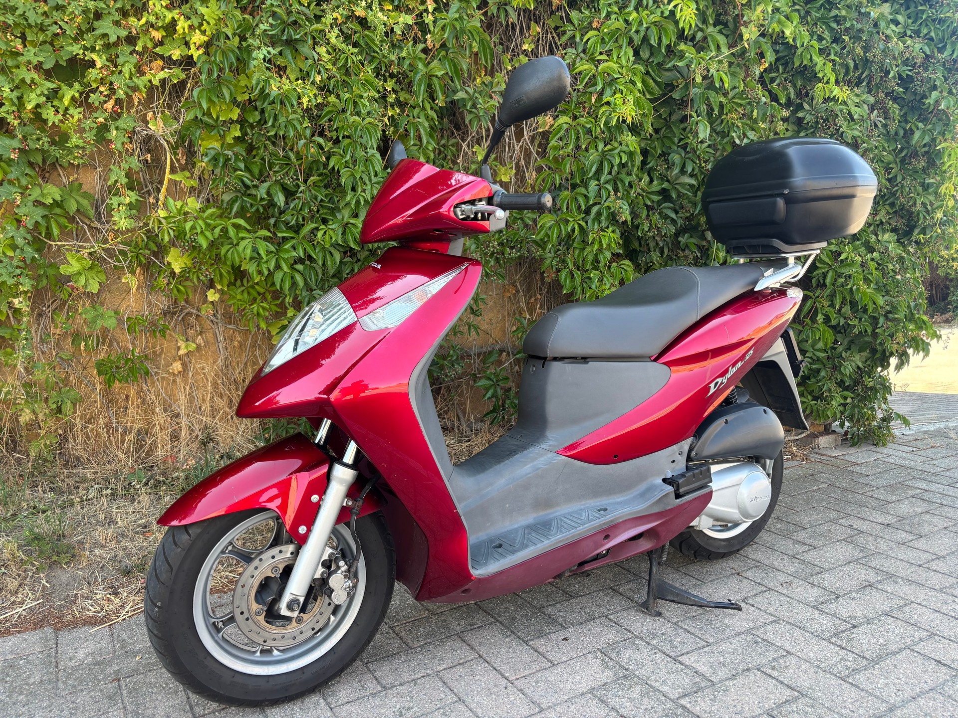 HONDA SES 125 Dylan-image-4
