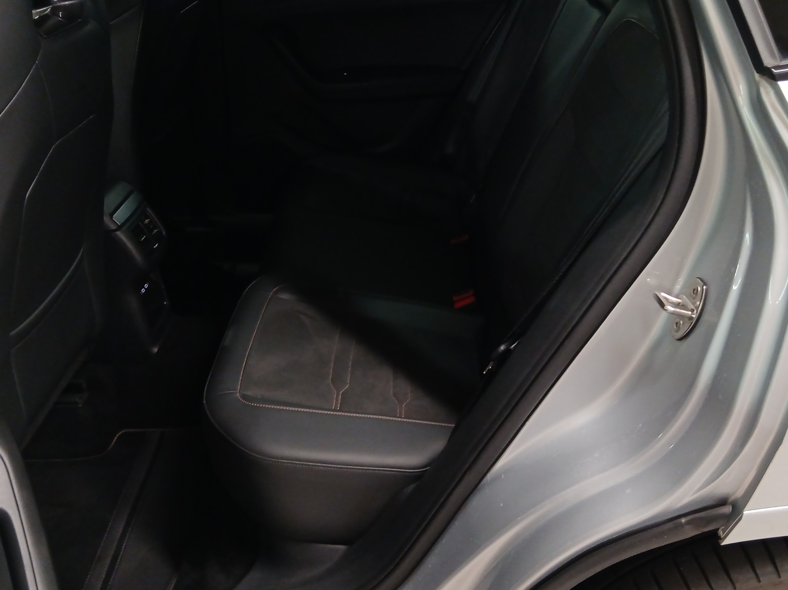 CUPRA Ateca 2.0TSI 4Drive DSG-image-5