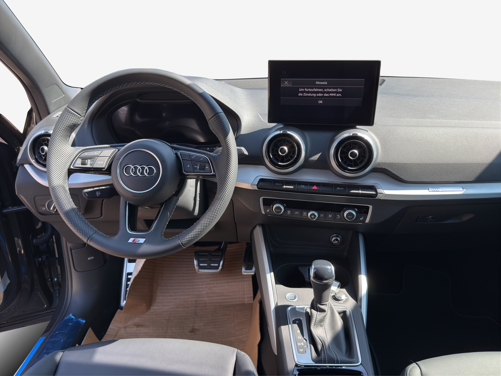 AUDI Q2 35 TFSI advanced S-tronic-image-8