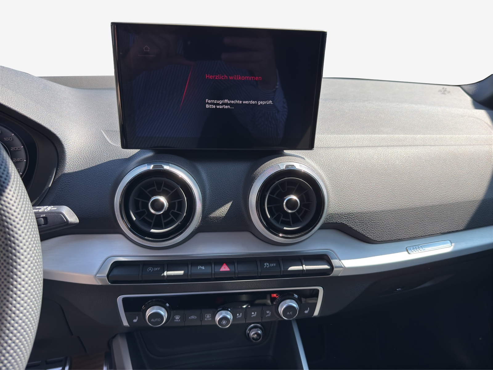 AUDI Q2 35 TFSI advanced S-tronic-image-10