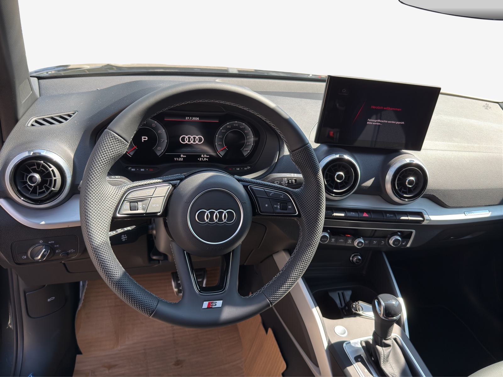 AUDI Q2 35 TFSI advanced S-tronic-image-9
