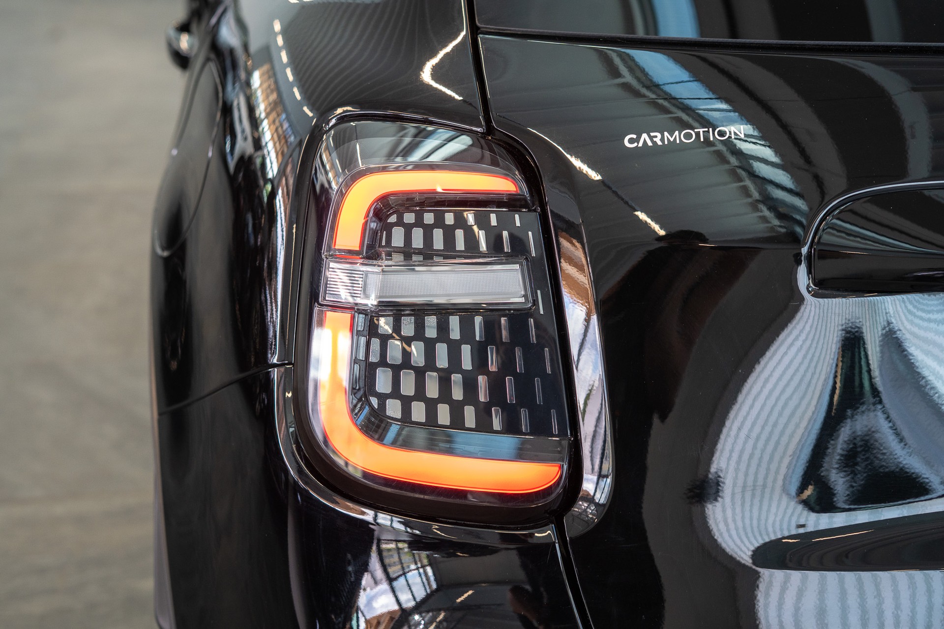 FIAT 600 1.2 Hybrid La Prima / Leder Sitze / Navi-image-7