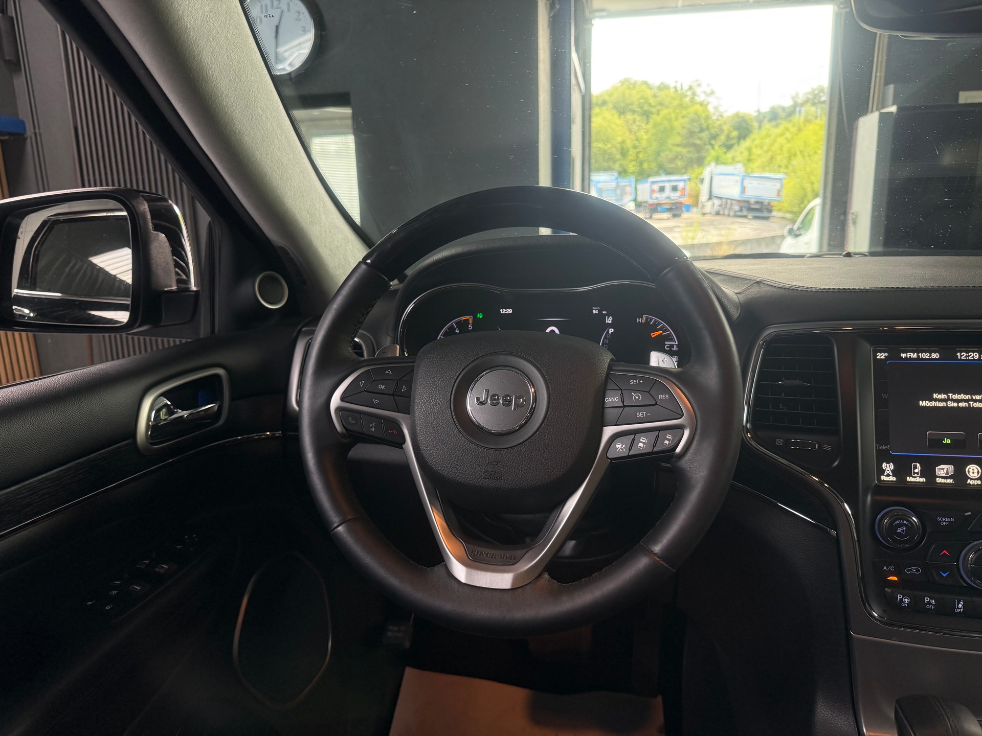 JEEP Grand Cherokee 3.0 CRD Summit Automatic-image-11
