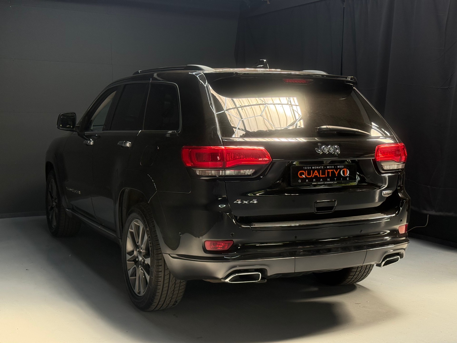 JEEP Grand Cherokee 3.0 CRD Summit Automatic-image-5