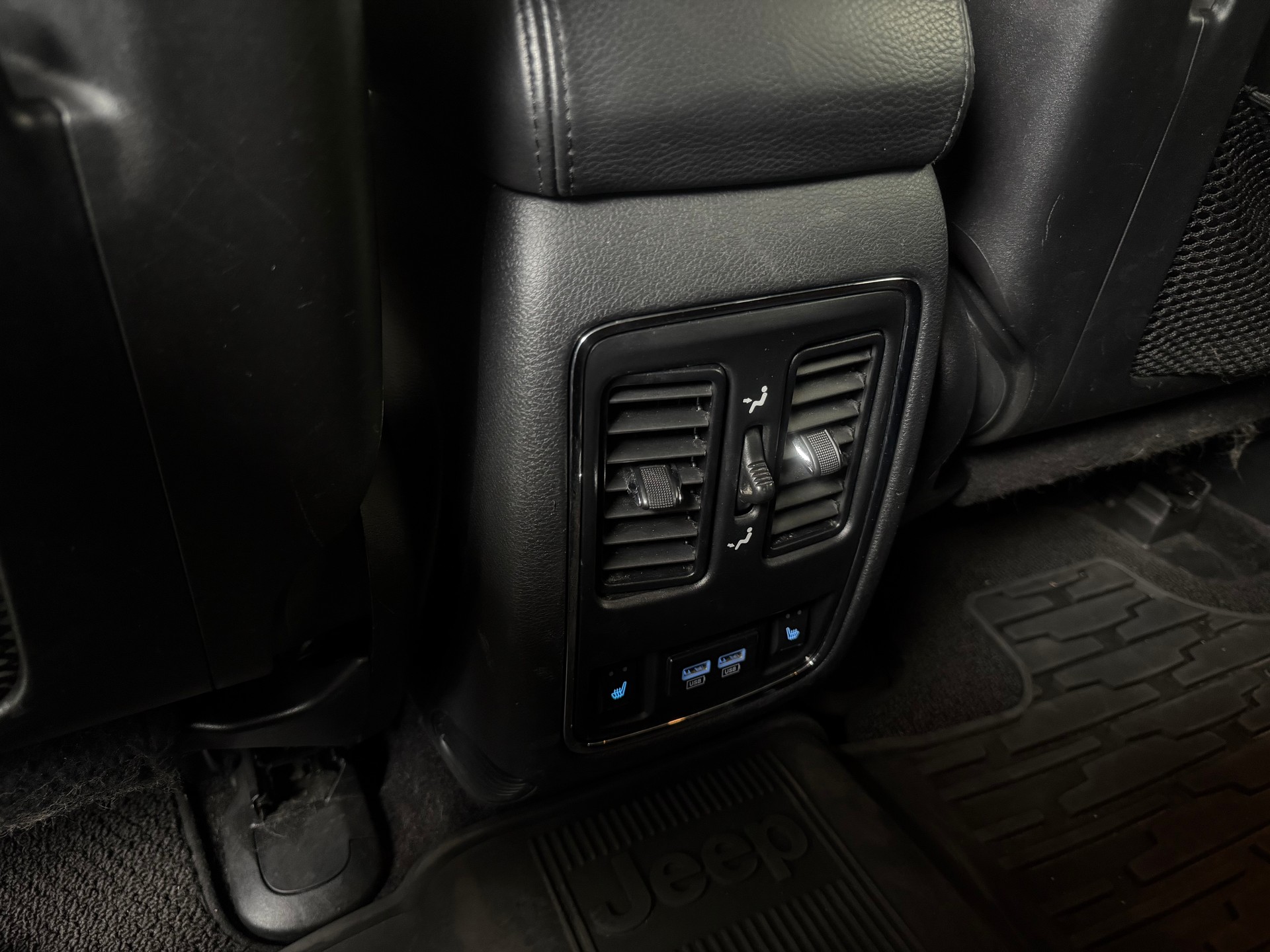 JEEP Grand Cherokee 3.0 CRD Summit Automatic-image-14