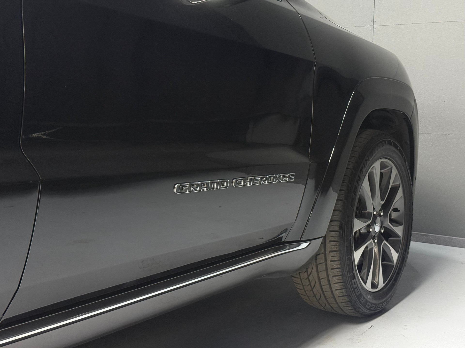 JEEP Grand Cherokee 3.0 CRD Summit Automatic-image-7