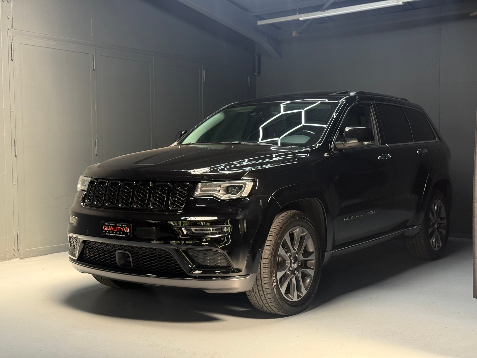 JEEP Grand Cherokee 3.0 CRD Summit Automatic-image-0